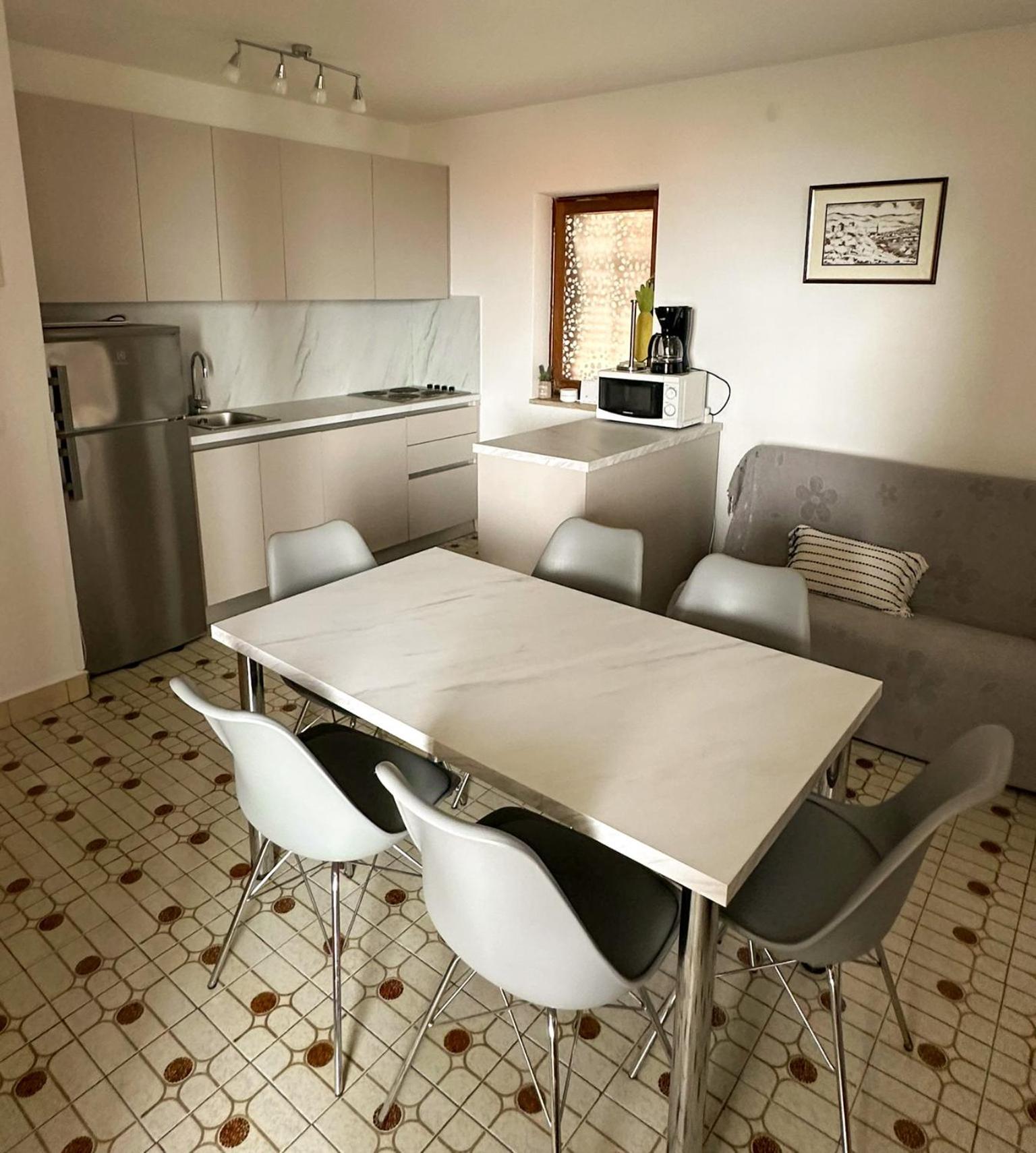 Apartment Oja Malinska Buitenkant foto